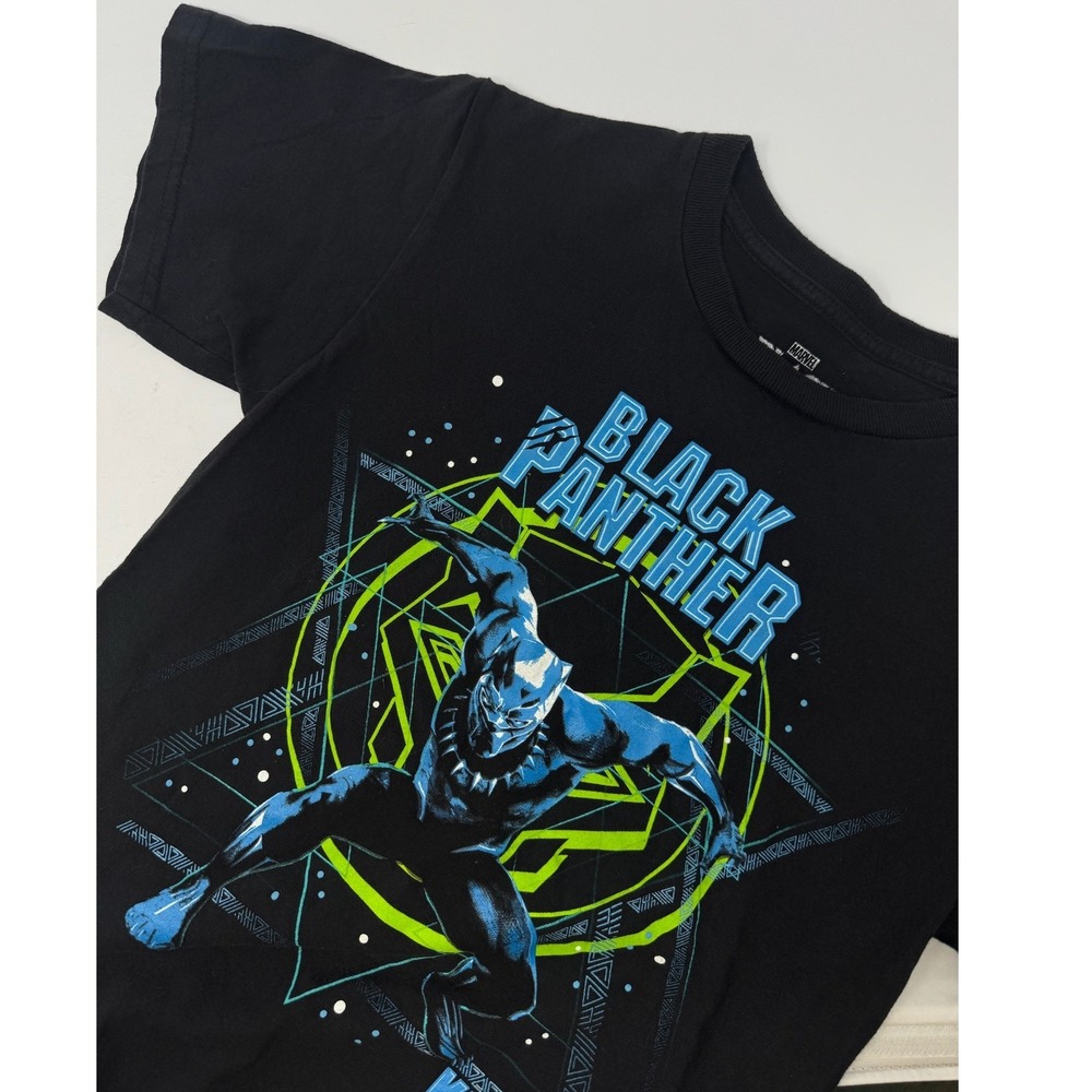 Marvel Black Panther King of Wakanda Graphic T-Shirt Boys Small Black Mad Engine